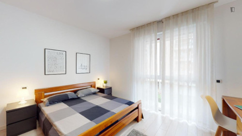 Appealing double bedroom near Parco Fornace Morandi