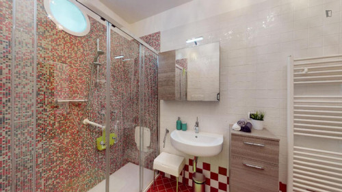 Appealing double bedroom near Parco Fornace Morandi - Gallery - 10