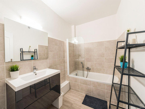 Upsal Home - Gallery - 28