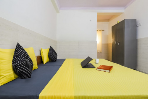 OYO LIFE NOD662 Sector 62 Rd  - Gallery -  2