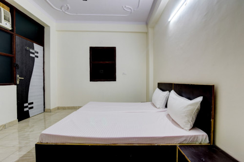 OYO LIFE NOD615 Sector 22 - Gallery - 3