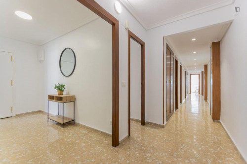 Attractive single bedroom in La Raïosa