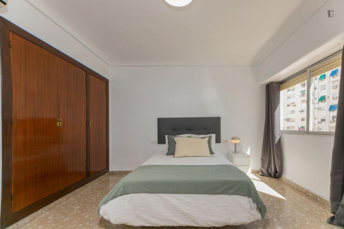 Homely single bedroom in La Raïosa