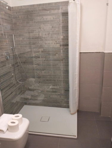 Cozy 2-bedroom apartment near Museo Ebraico di Venezia  - Gallery -  5