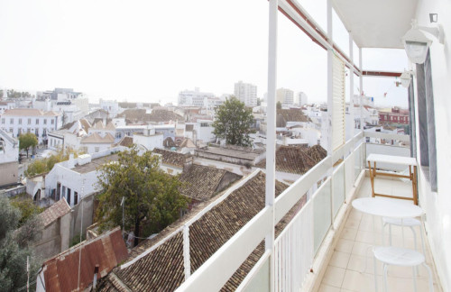 Sunny and lovely 1-bedroom flat  - Gallery - 7