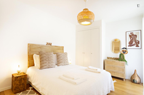 Sunny flat with a modern style