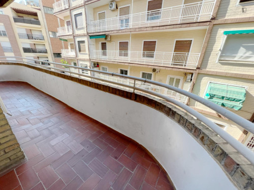 Double bedroom with a balcony, near the Granada centre - Gallery - 17