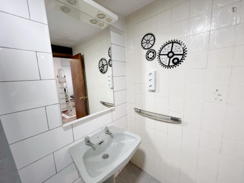 Double bedroom with a balcony, near the Granada centre - Gallery - 6