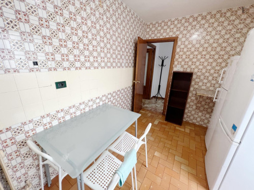 Double bedroom with a balcony, near the Granada centre - Gallery - 9