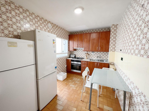 Double bedroom with a balcony, near the Granada centre - Gallery - 11