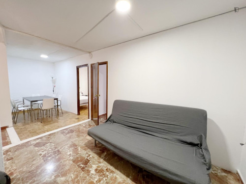 Double bedroom with a balcony, near the Granada centre - Gallery - 15