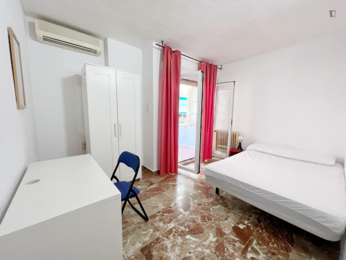 Double bedroom with a balcony, near the Granada centre - Gallery - 10