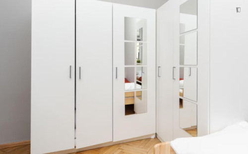 Appealing 3-bedroom apartment in Kazimierz