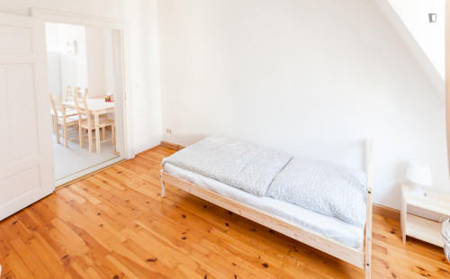 Shiny single bedroom near the Mailingerstraße metro