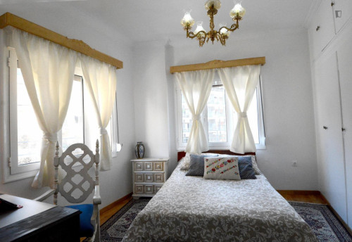 Welcoming 3 Bedroom Apartment close Metaxourgeio Metro