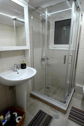 Welcoming 3 Bedroom Apartment close Metaxourgeio Metro - Gallery - 6