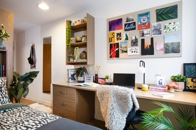 Extra Large Standard Double En-Suite - Thurso Street Unite - Gallery - 2