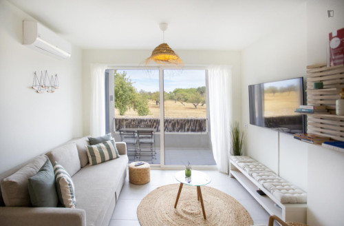 Stylish and friendly 2-bedroom flat 
