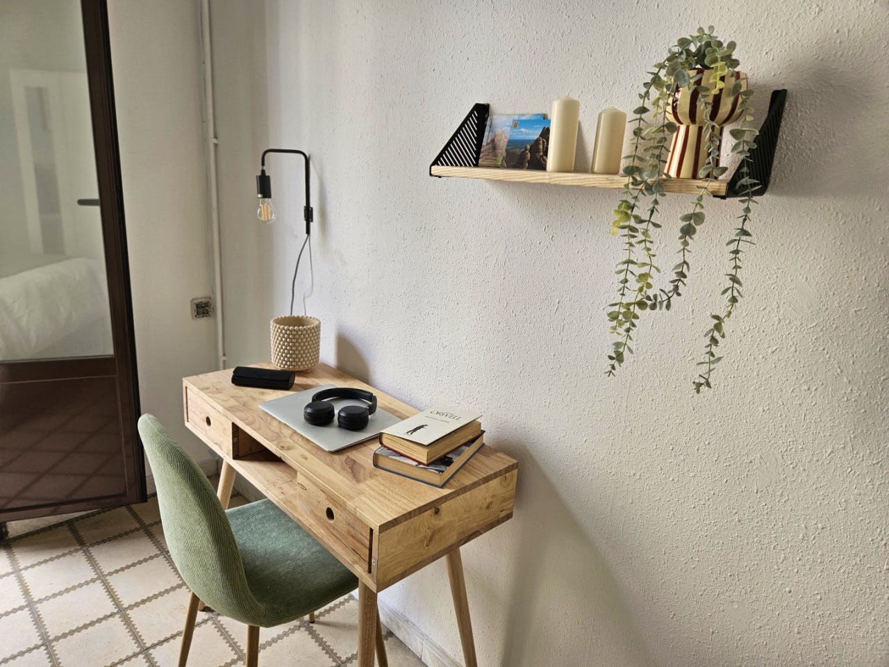  Room 1  -  Comfortable apartment near Plaça del Rei  - Gallery -  7