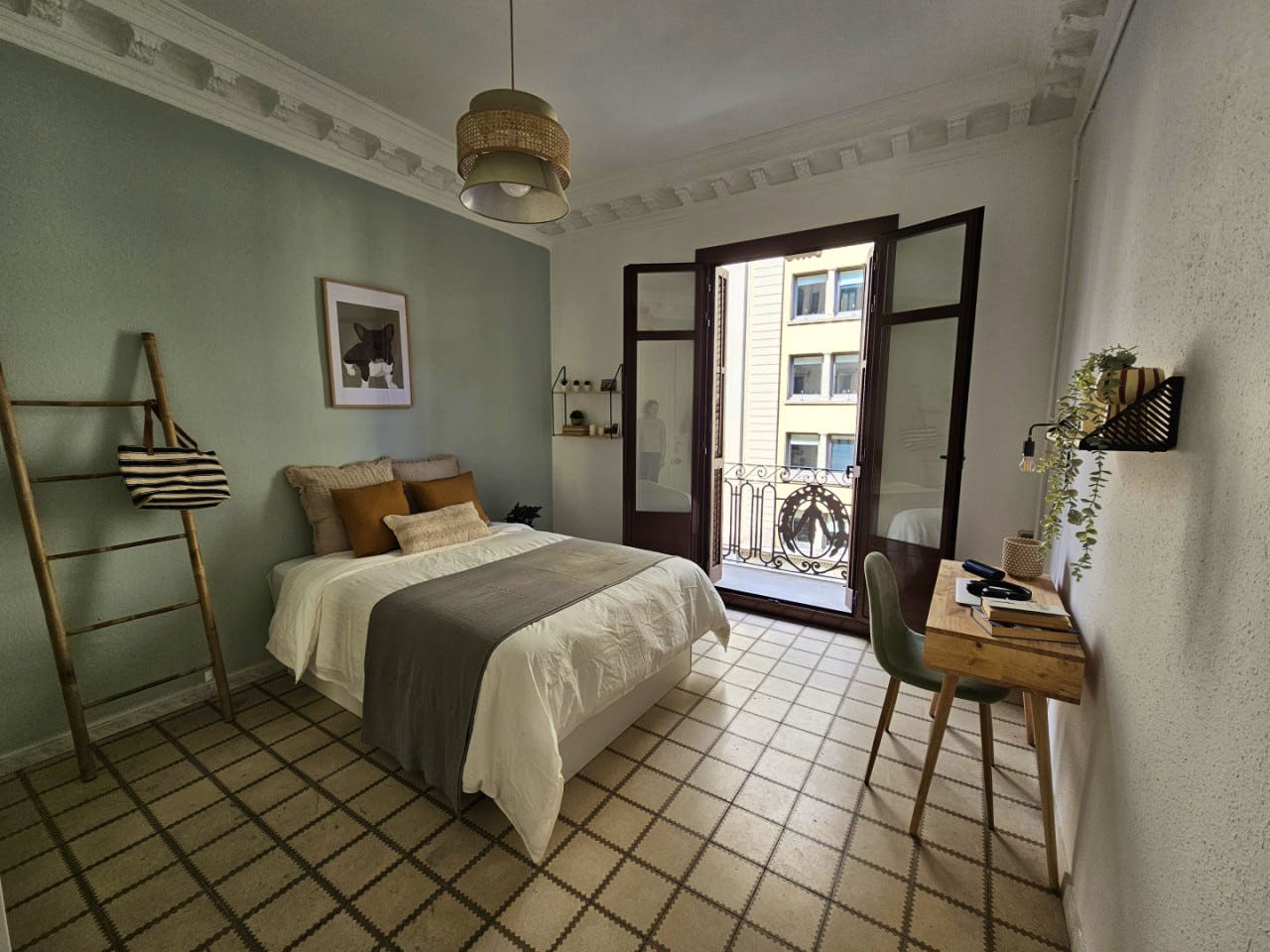 Room 1 - Comfortable apartment near Plaça del Rei - Gallery - 5