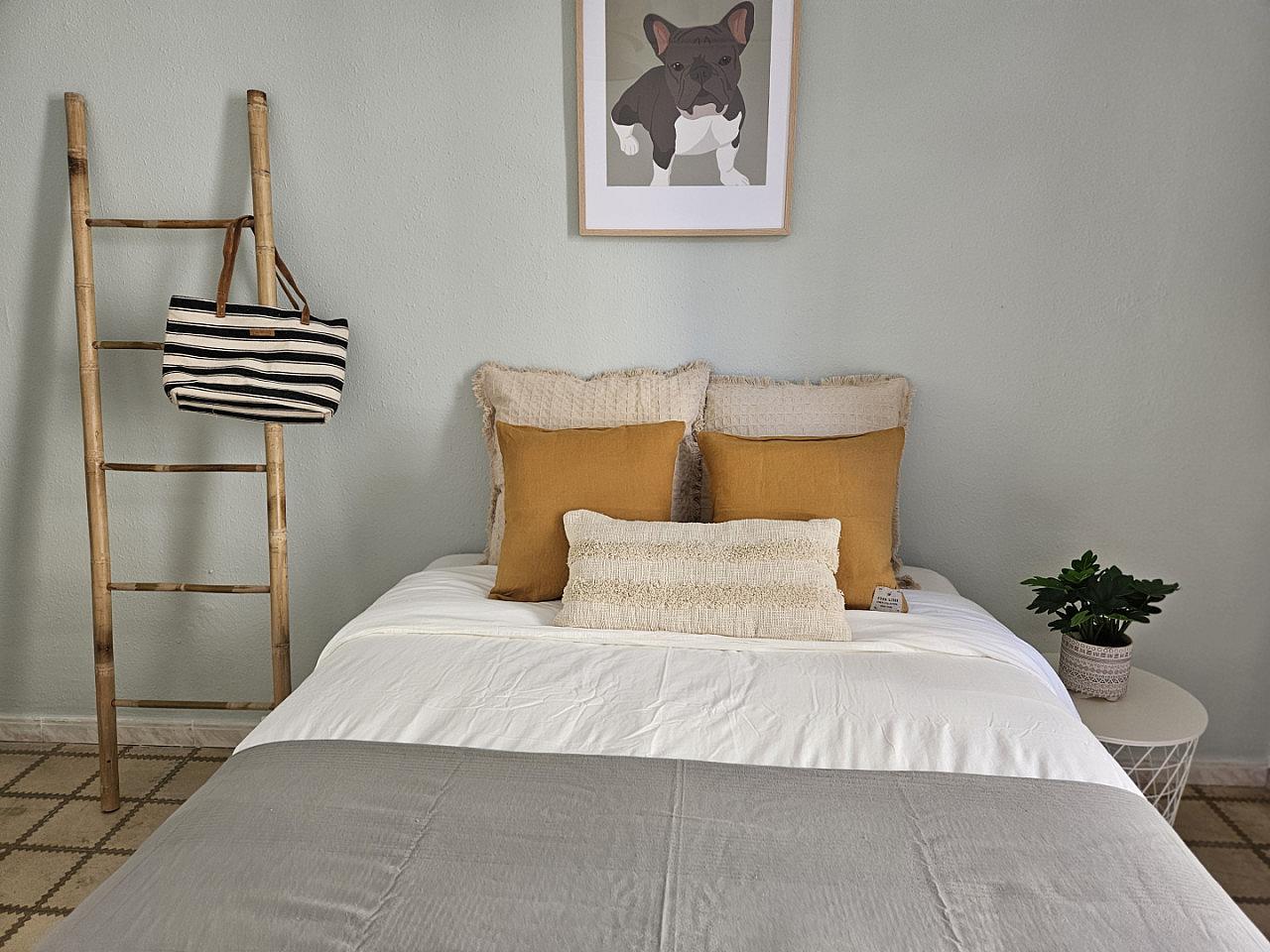  Room 1  -  Comfortable apartment near Plaça del Rei  - Gallery -  14