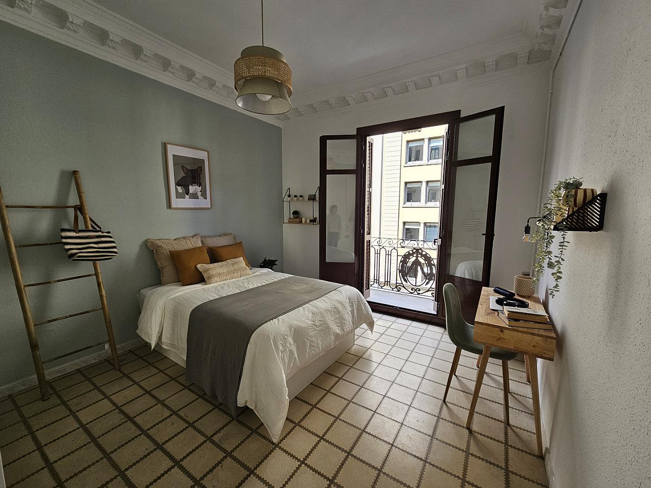 Room 1 - Comfortable apartment near Plaça del Rei - Gallery - 13