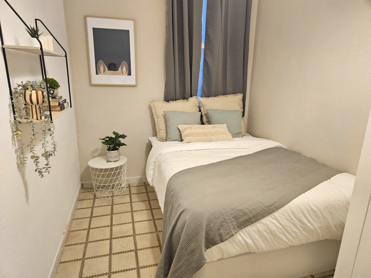  Room 2  -  Comfortable apartment near Plaça del Rei  - Gallery -  1