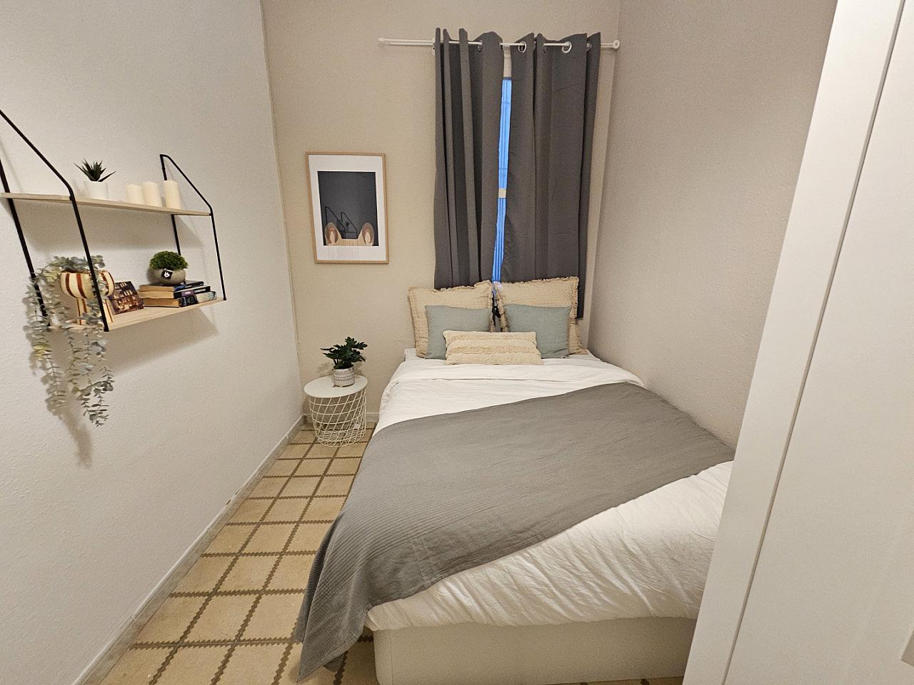 Room 2 - Comfortable apartment near Plaça del Rei - Gallery - 17