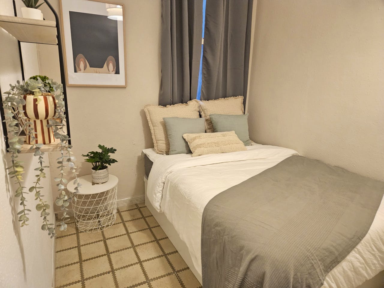 Room 2 - Comfortable apartment near Plaça del Rei - Gallery - 9