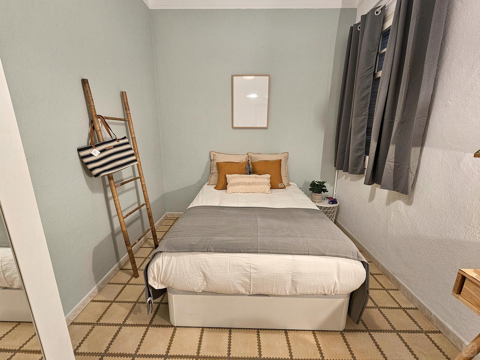 Room 3 - Comfortable apartment near Plaça del Rei - Gallery - 22