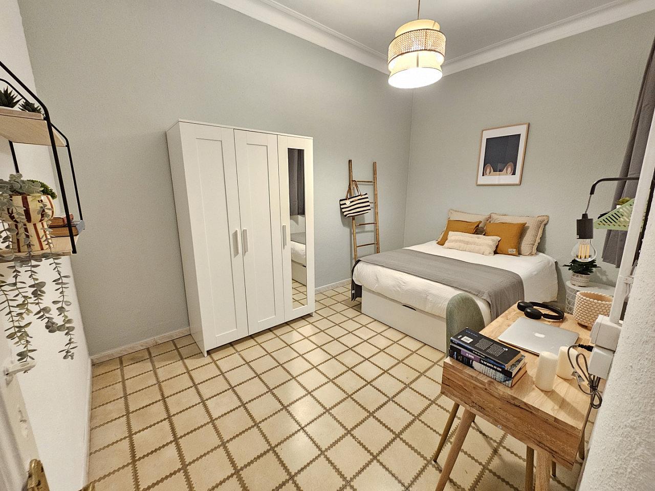Room 3 - Comfortable apartment near Plaça del Rei - Gallery - 16