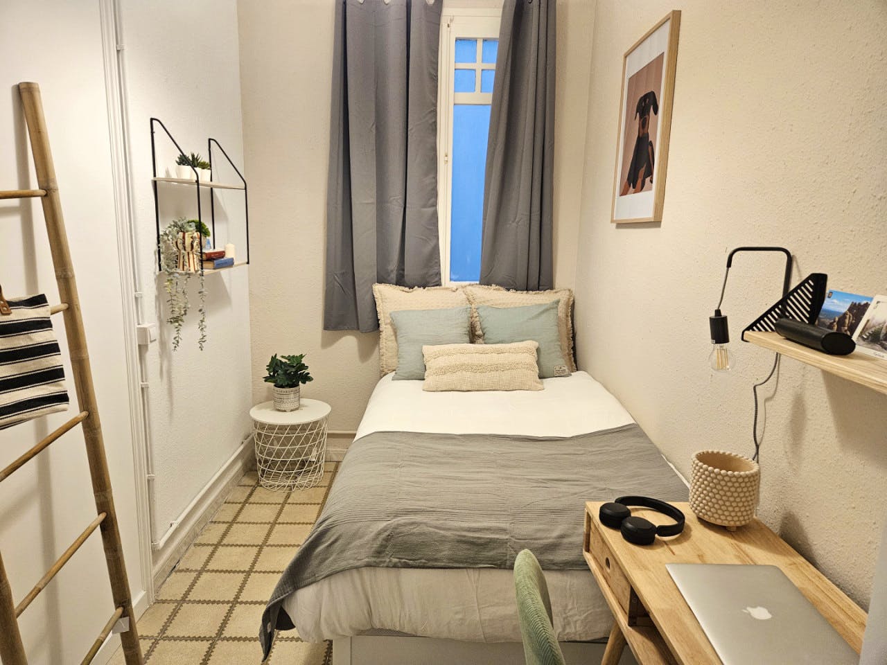 Room 4 - Comfortable apartment near Plaça del Rei - Gallery - 3