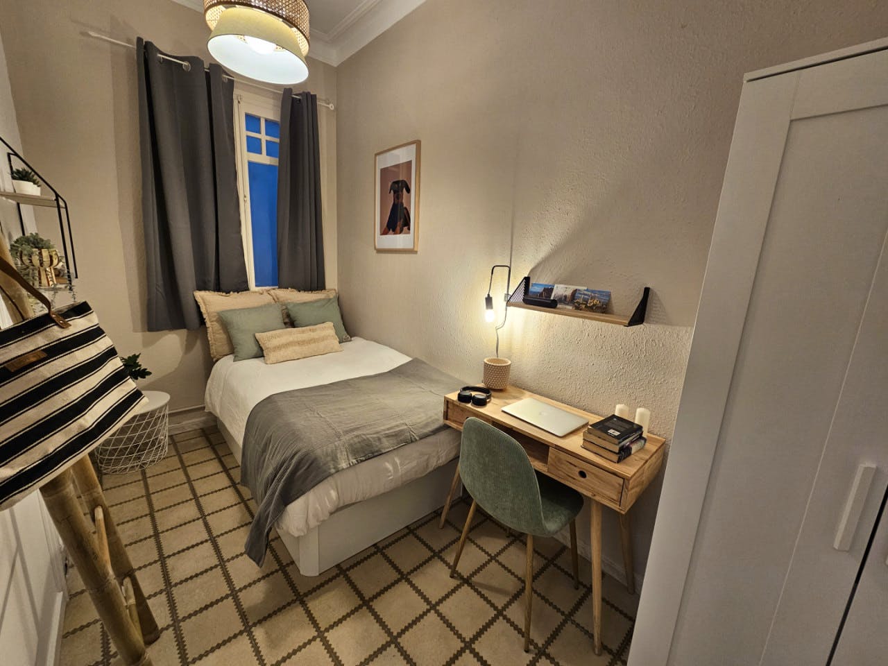 Room 4 - Comfortable apartment near Plaça del Rei - Gallery - 6