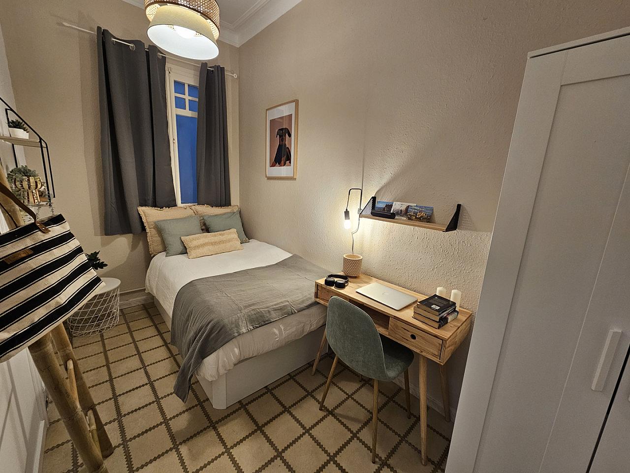 Room 4 - Comfortable apartment near Plaça del Rei - Gallery - 16