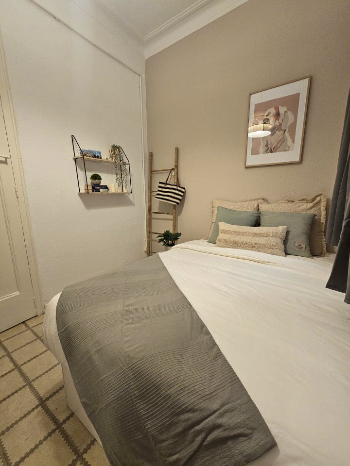 Room 5 - Comfortable apartment near Plaça del Rei - Gallery - 6