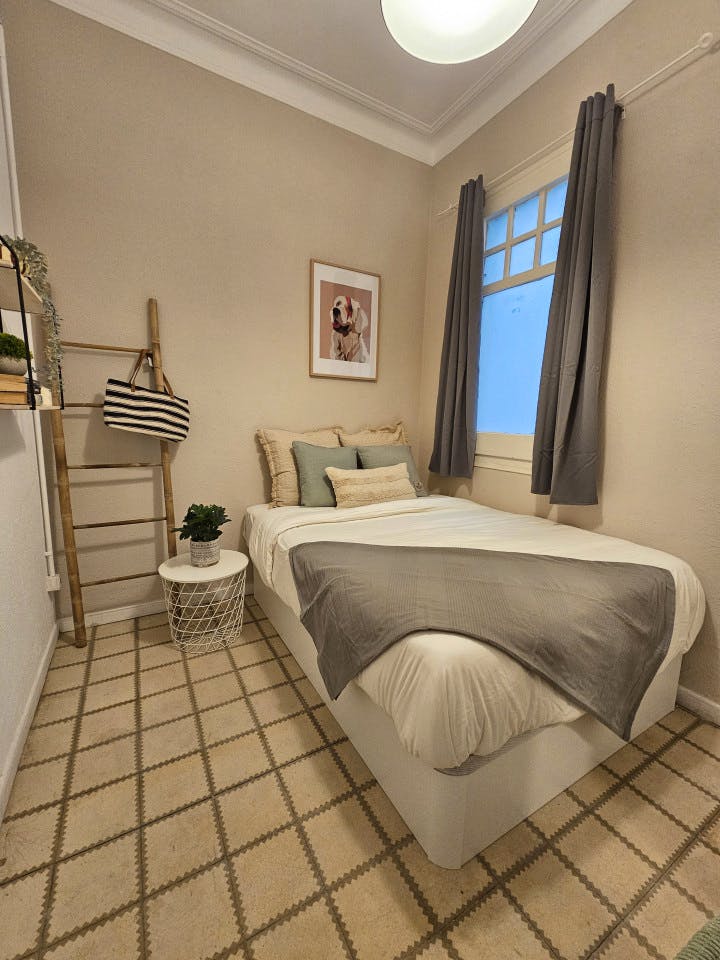 Room 5 - Comfortable apartment near Plaça del Rei - Gallery - 5