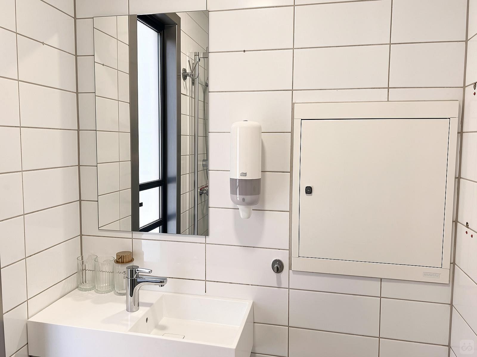 Room 1 - Standard - Private - 2