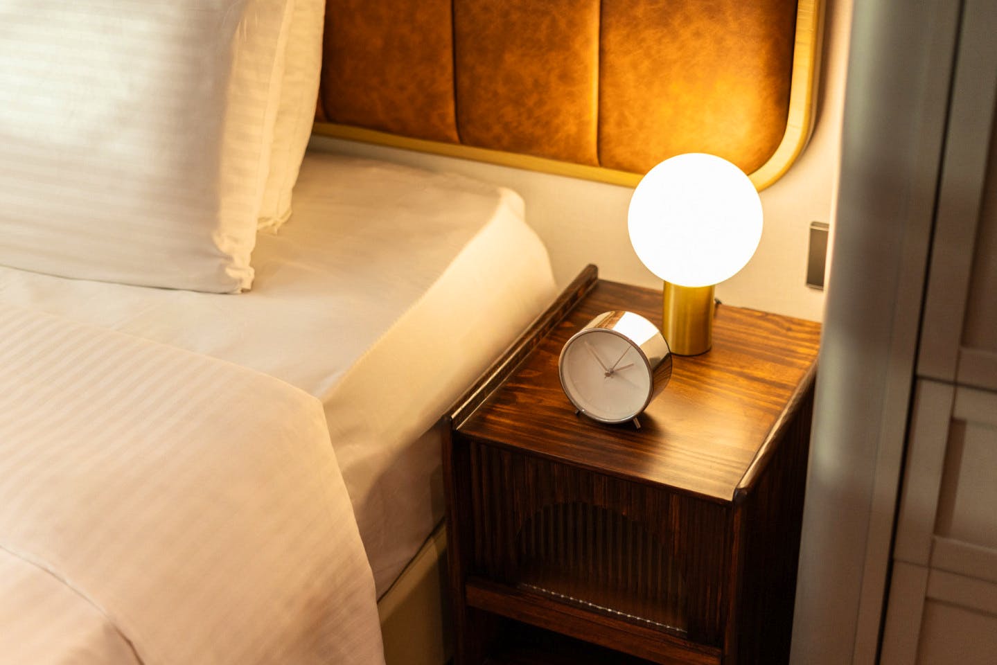 Deluxe Queen Room - 4