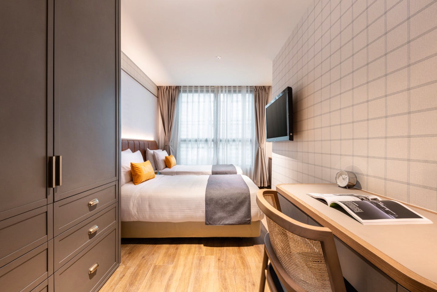 Deluxe Twin Bed - 1