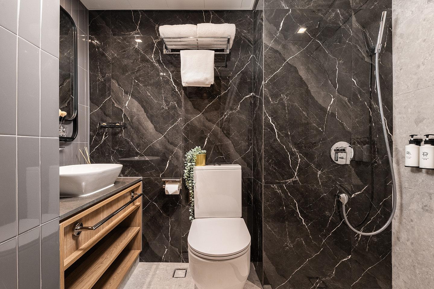 Premier Queen Room - 36