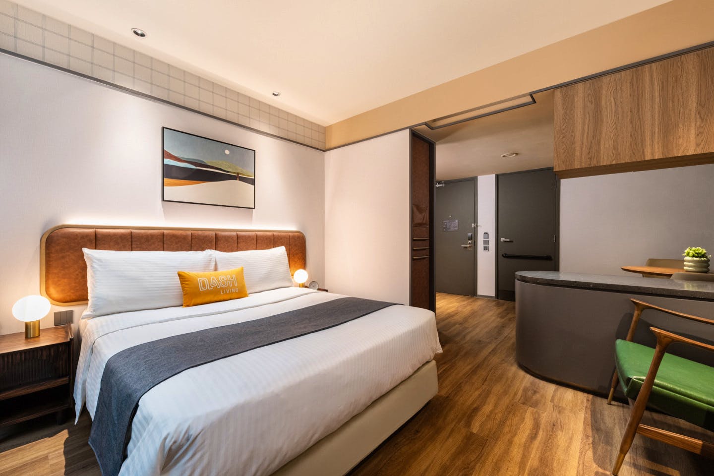 Executive Queen Room - 1