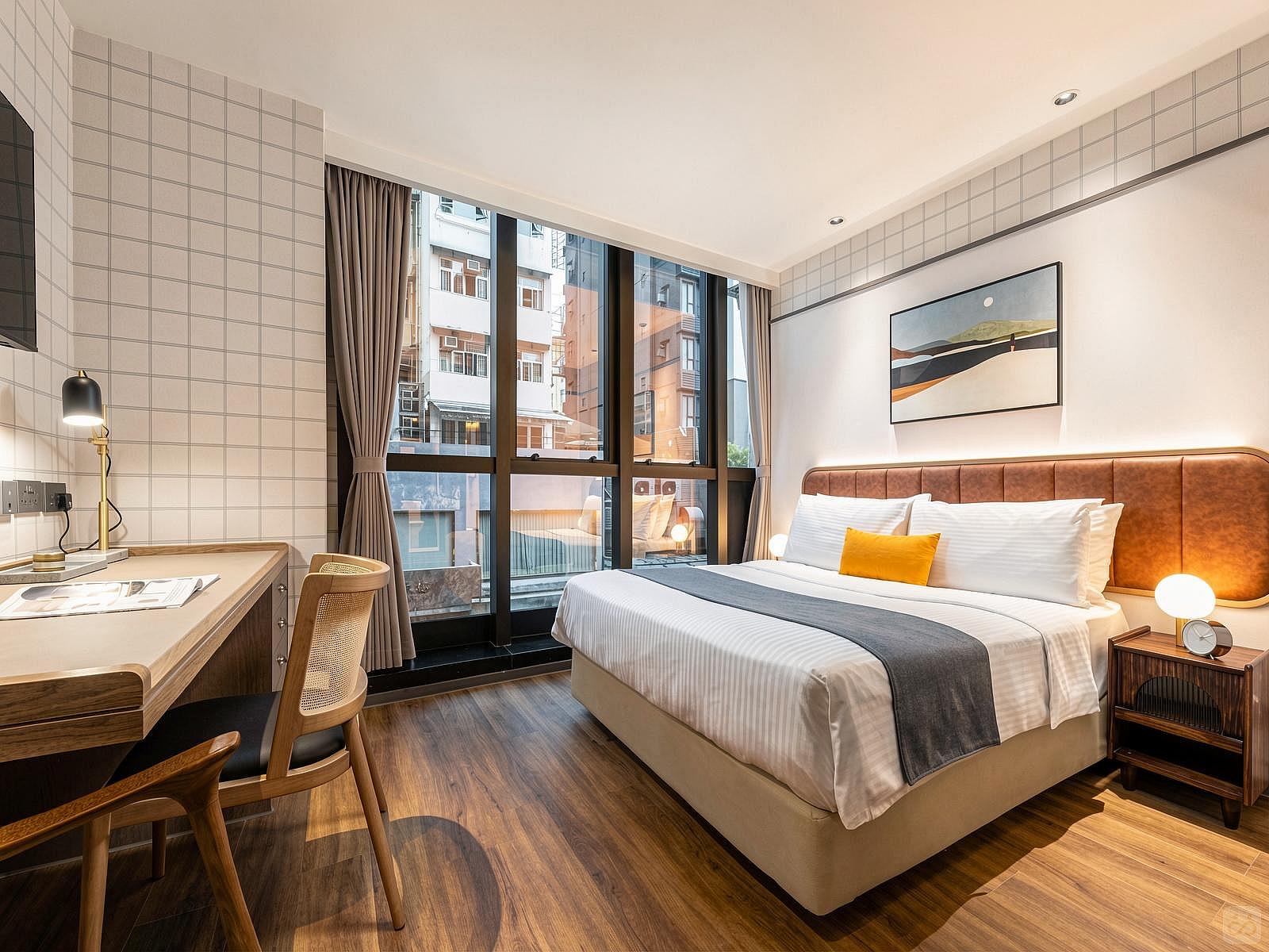Executive Queen Room - 22