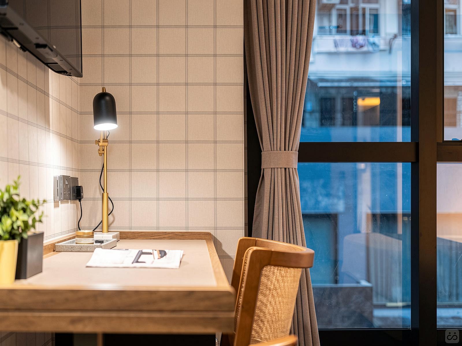 Executive Queen Room - 24