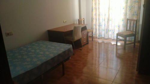 Cozy Single Bedroom close to University Campus of Cartuja