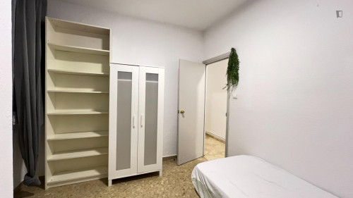 Very nice single bedroom near Parque Federico García Lorca