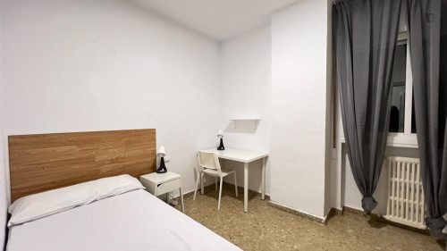 Very nice single bedroom near Parque Federico García Lorca