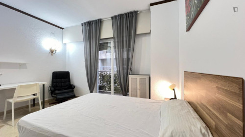 Excellent double bedroom near Parque Federico García Lorca