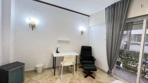 Excellent double bedroom near Parque Federico García Lorca