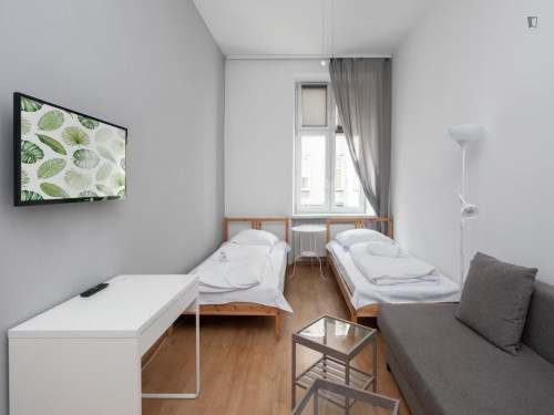 Fully Equipped 3_Bedroom Apartment in Central Cracow