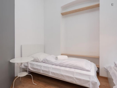 Fully Equipped 3_Bedroom Apartment in Central Cracow - Gallery - 16